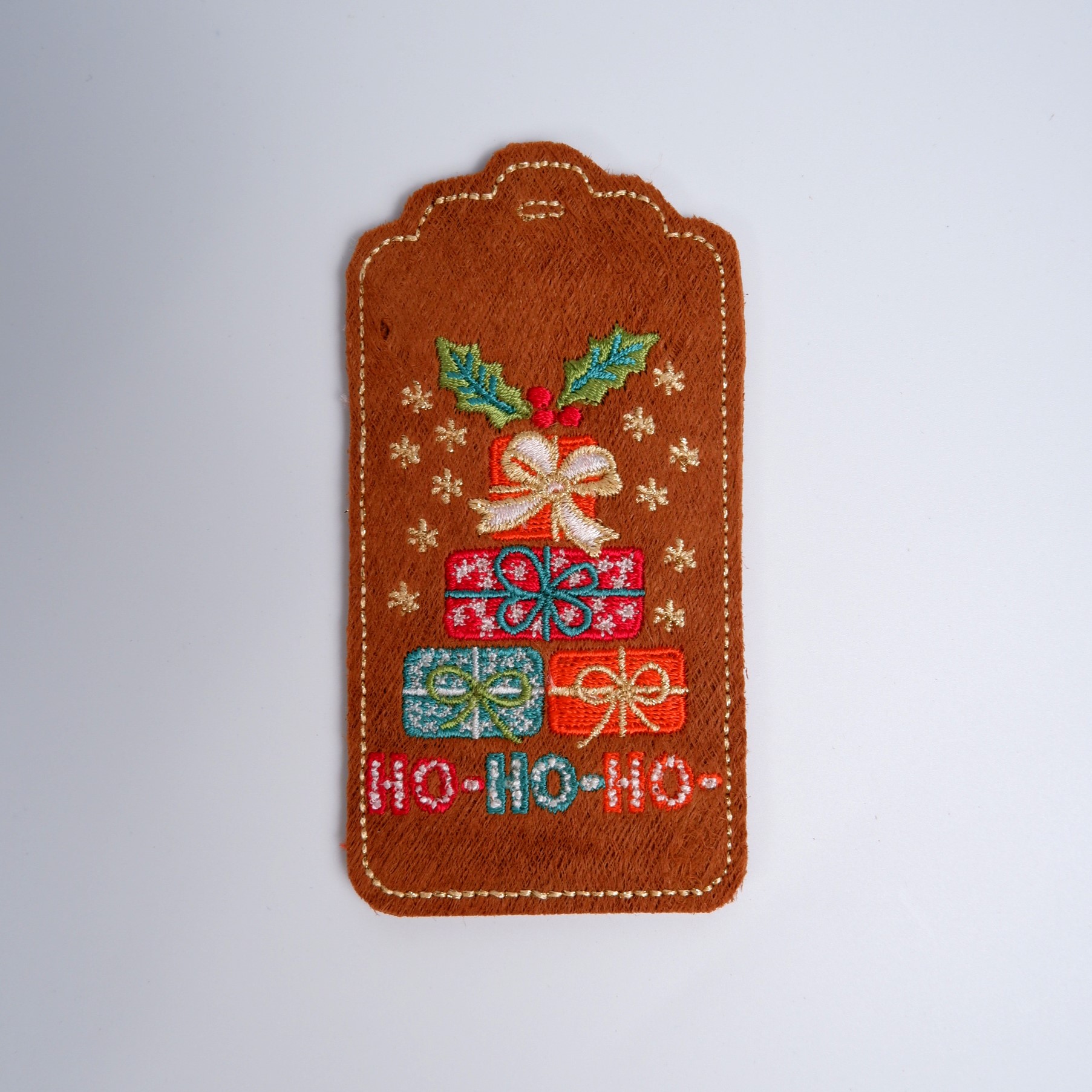 SULKY CHRISTMAS GIFT TAG - PRESENTS
(Embroidered gift tag)