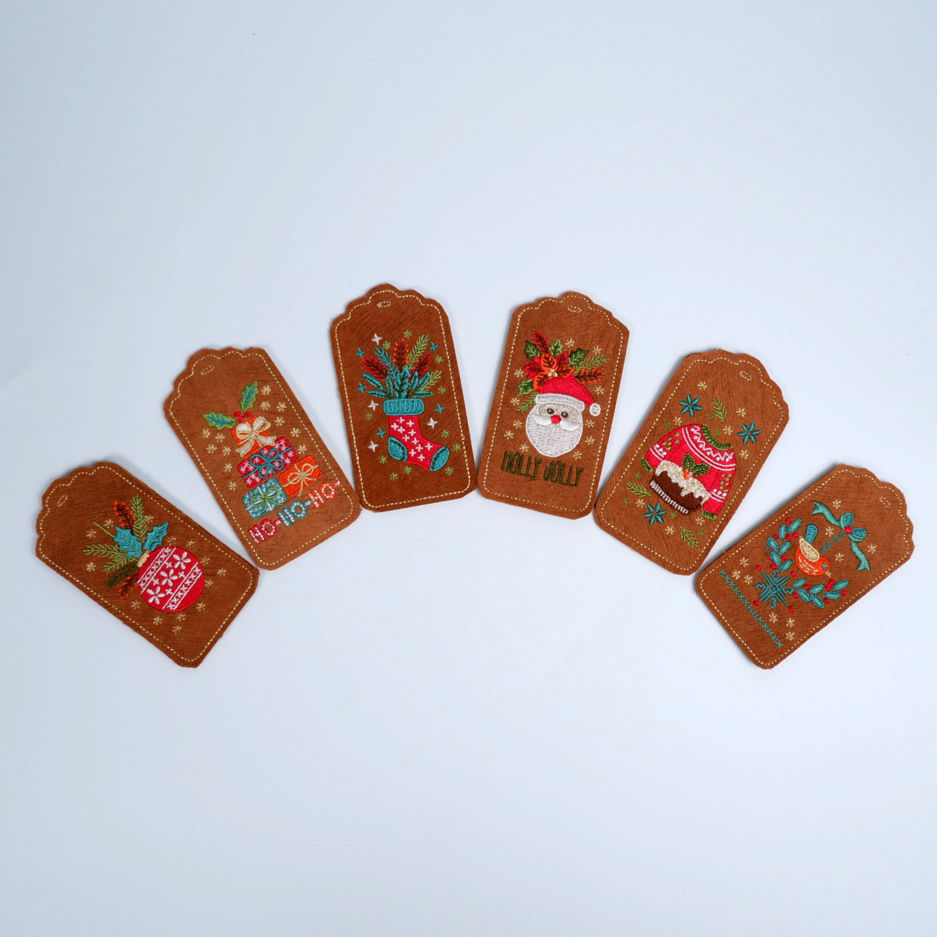 SULKY CHRISTMAS GIFT TAGS - COLLECTION
(6 embroidered gift tags)